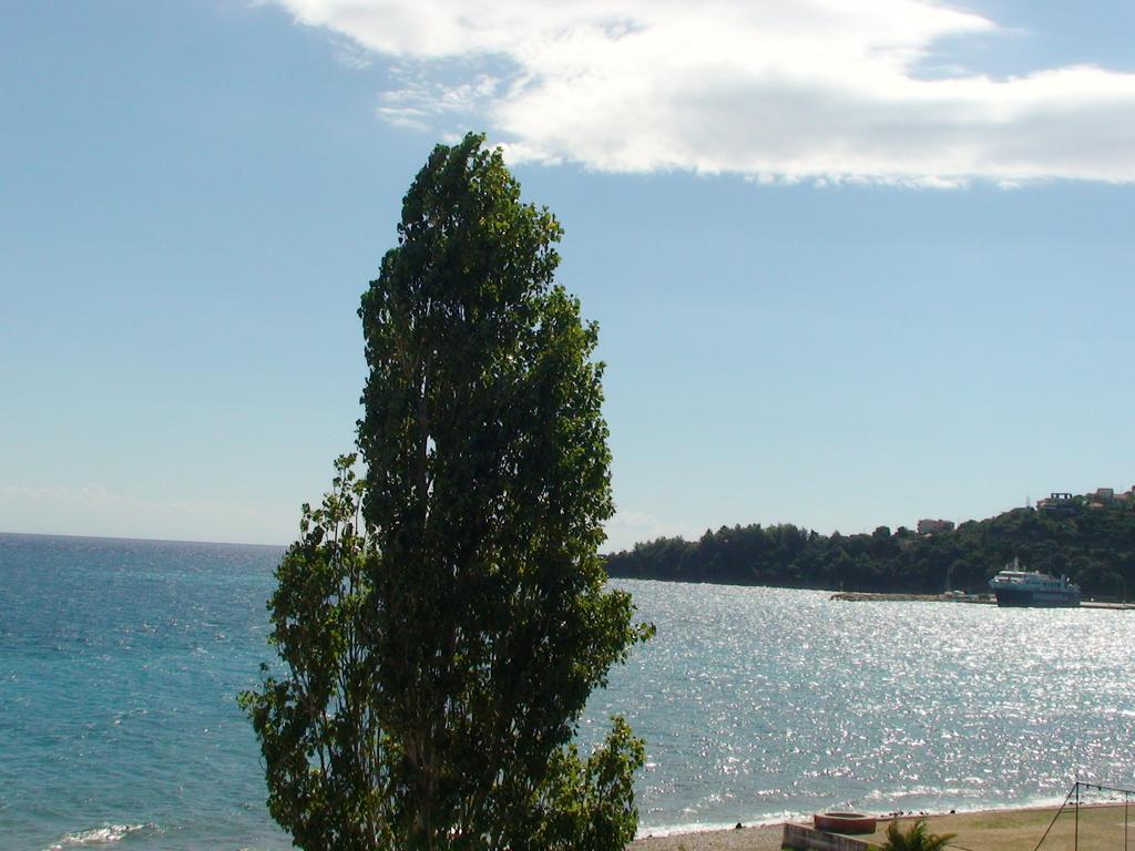 Poros House Hotel Eksteriør bilde