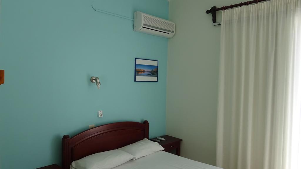 Poros House Hotel Eksteriør bilde