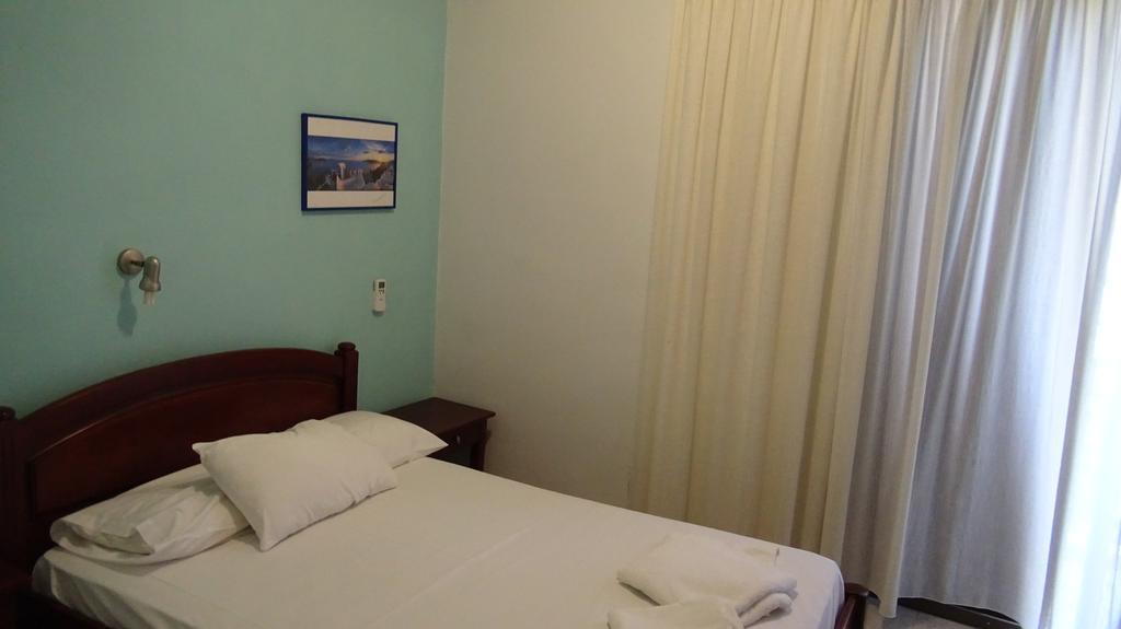 Poros House Hotel Eksteriør bilde