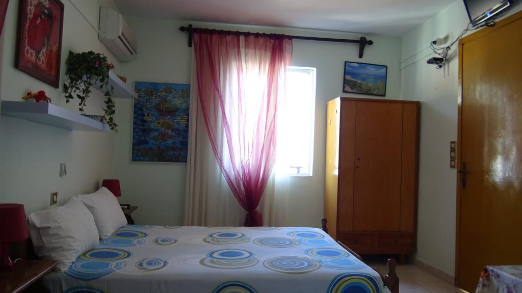 Poros House Hotel Eksteriør bilde