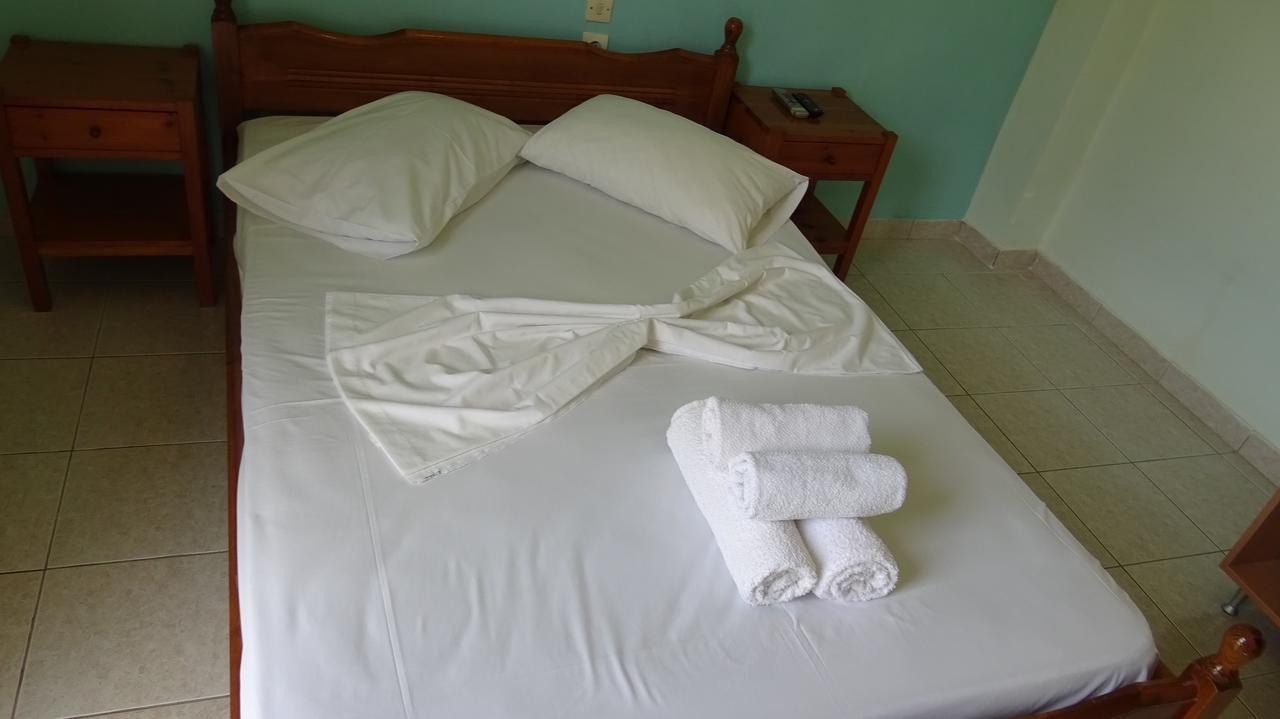 Poros House Hotel Eksteriør bilde